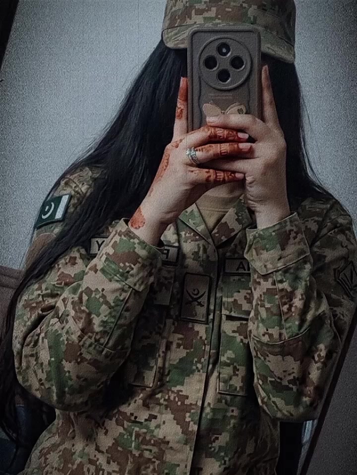 @🅰𝚁ᵐy̸ 𝐋ᵒv̸e͟🅡