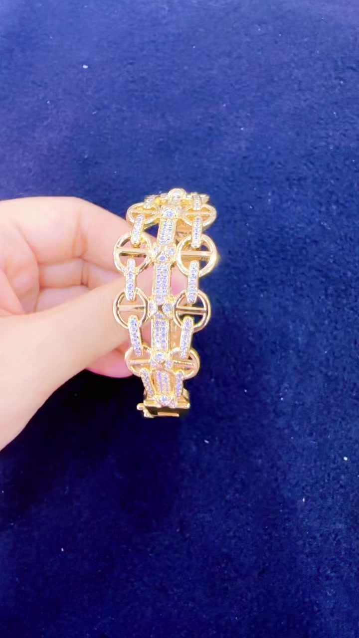 @មួយឡេង ហាងមាសពេជ្រ