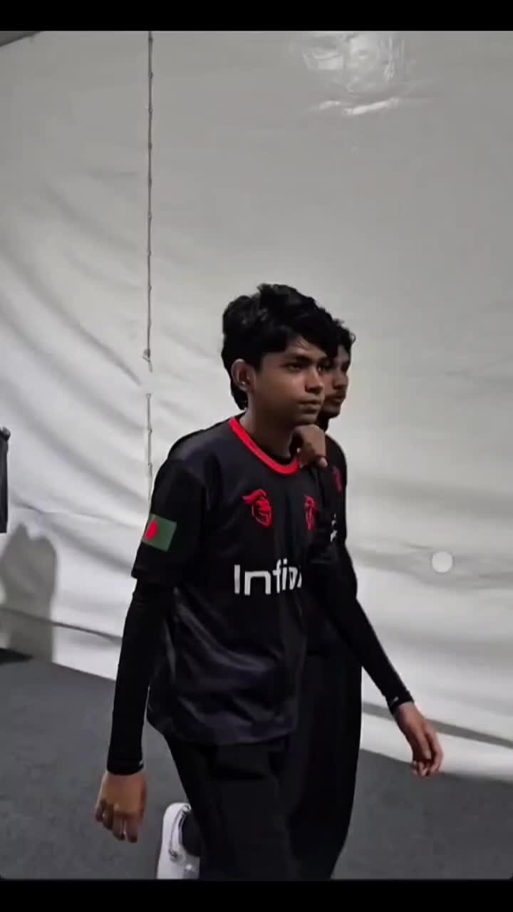 @🦅 Out of context RHKxTEC 🦅