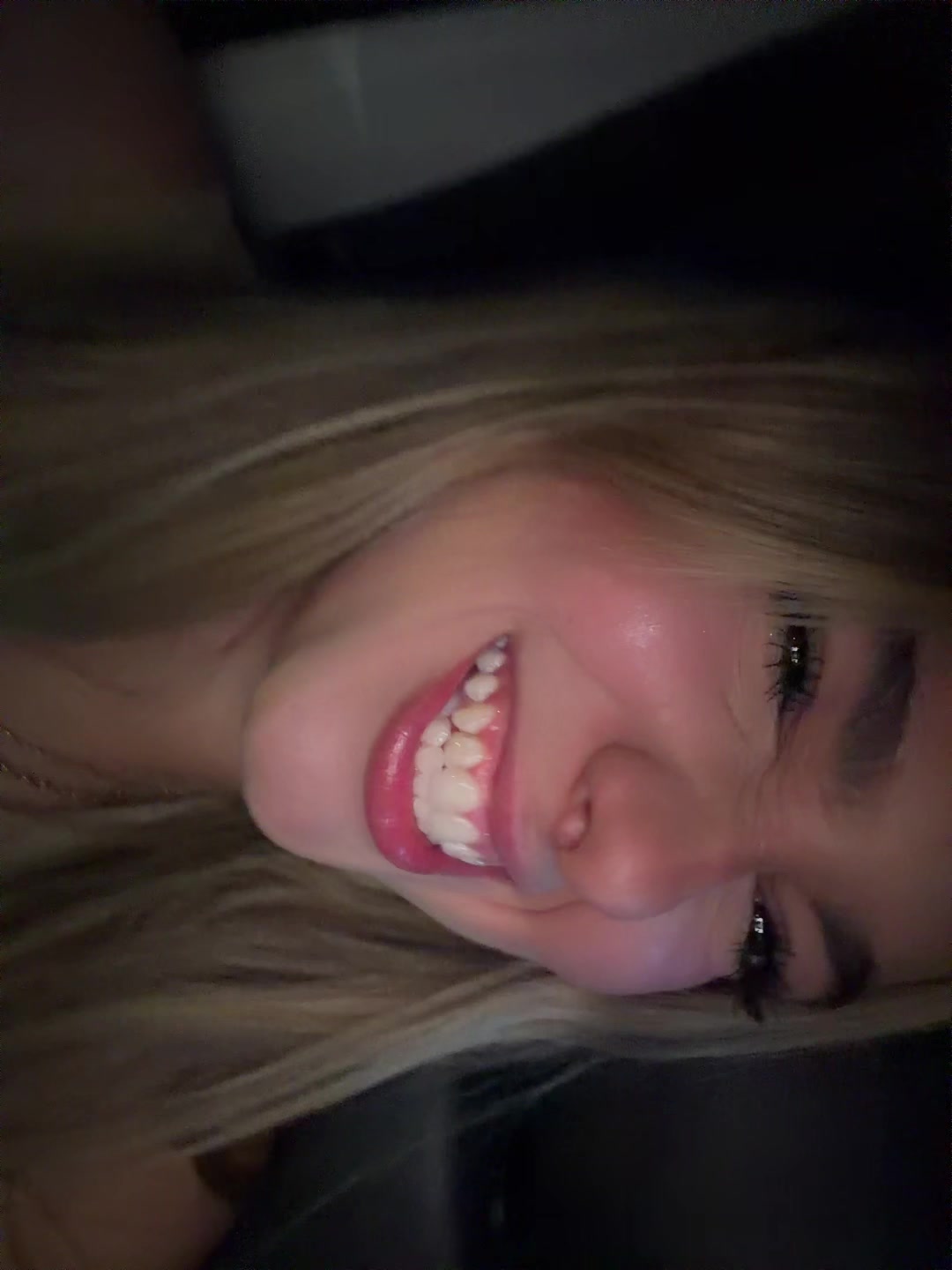 @Isa✨💜