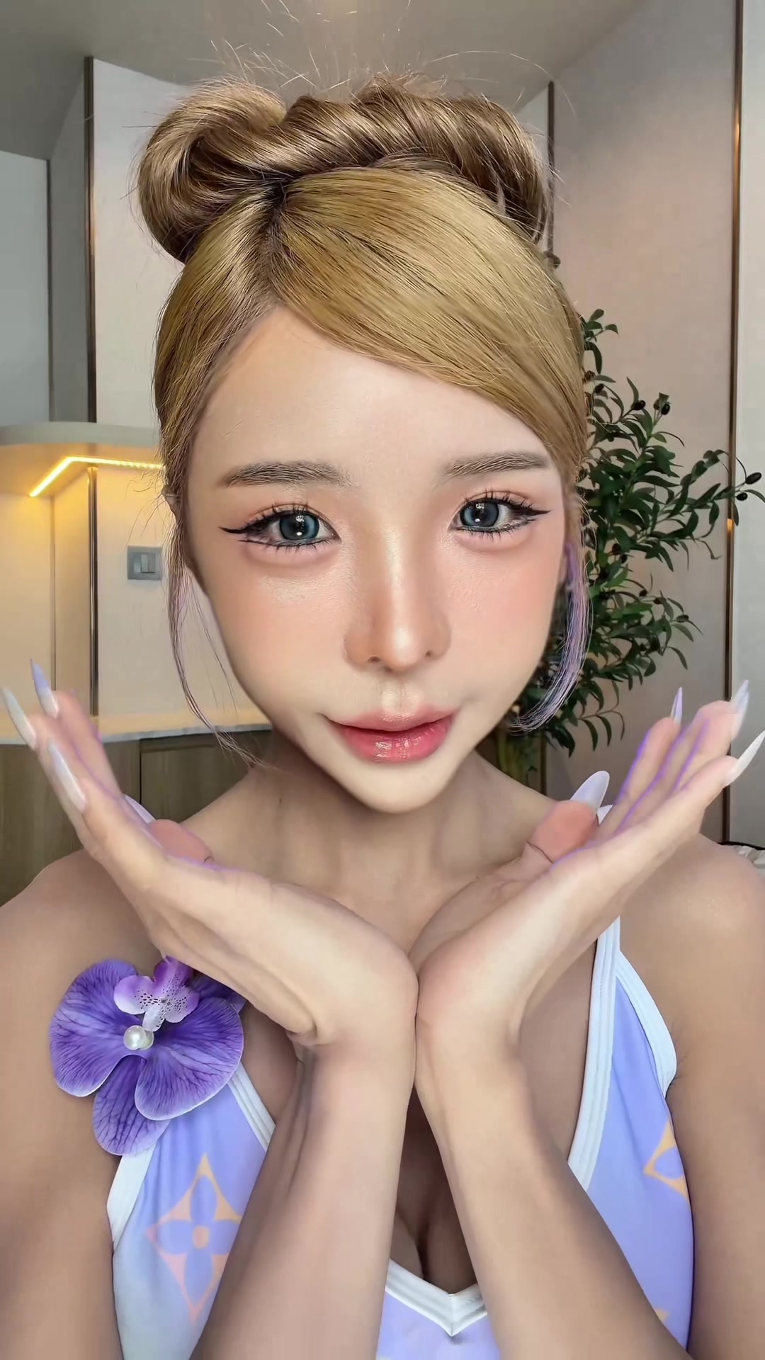 @Yoshithunchanok