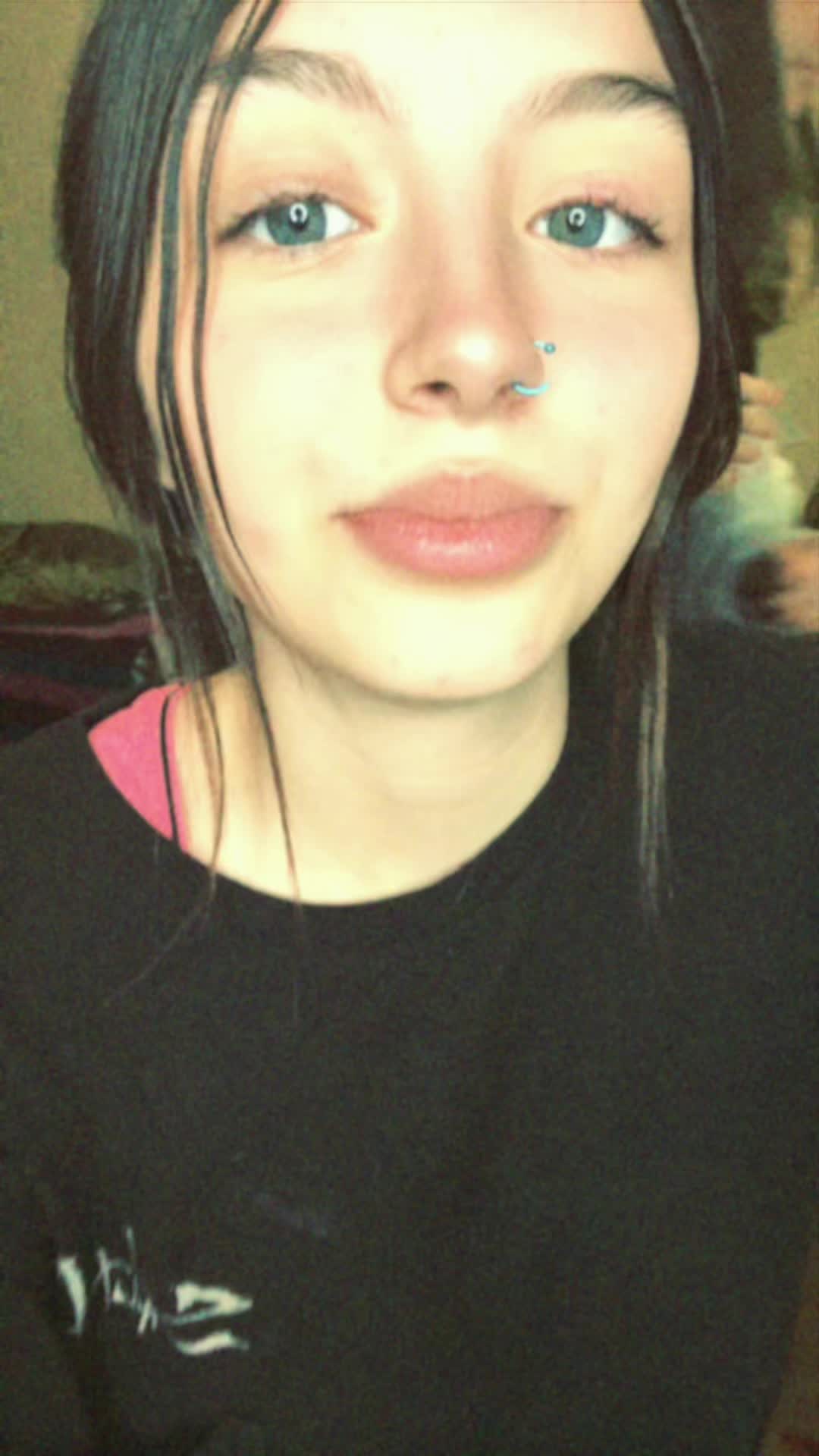 @Emilyyy18