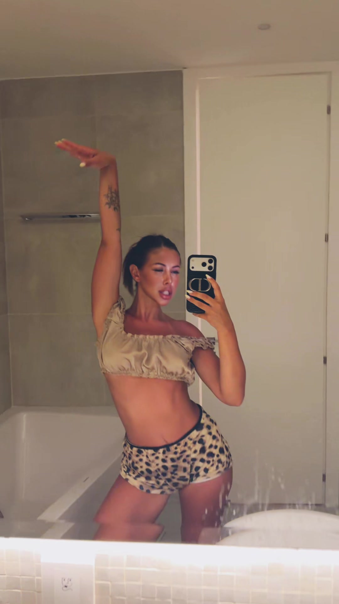 @neytli