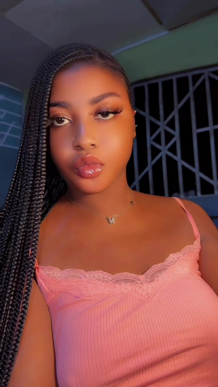 @LyLy beau yeux 📸🍓🇧🇫