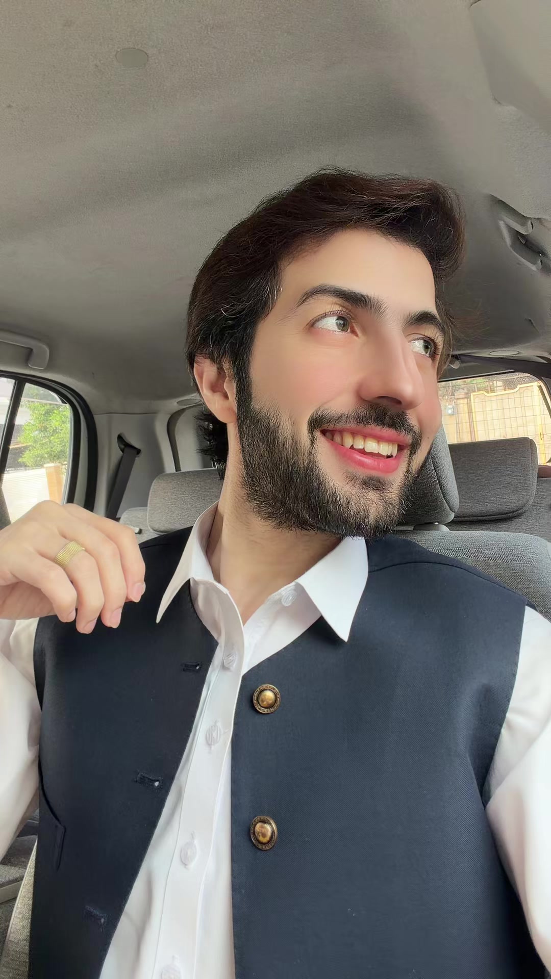 @MR Faisu Marwat 🐒