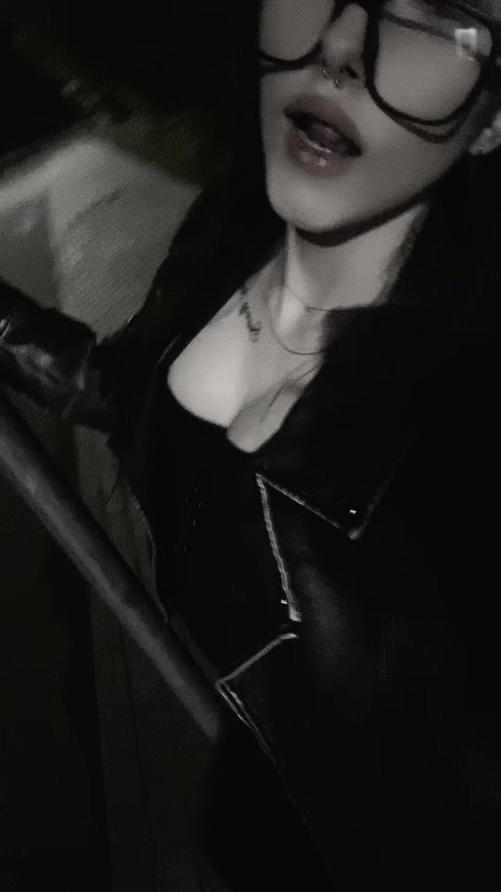 @destroyeeva