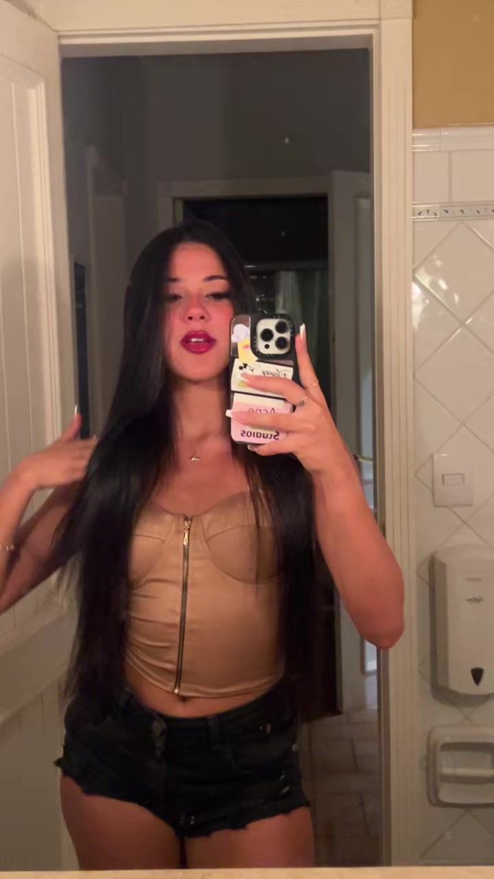 @ana_claraaa022