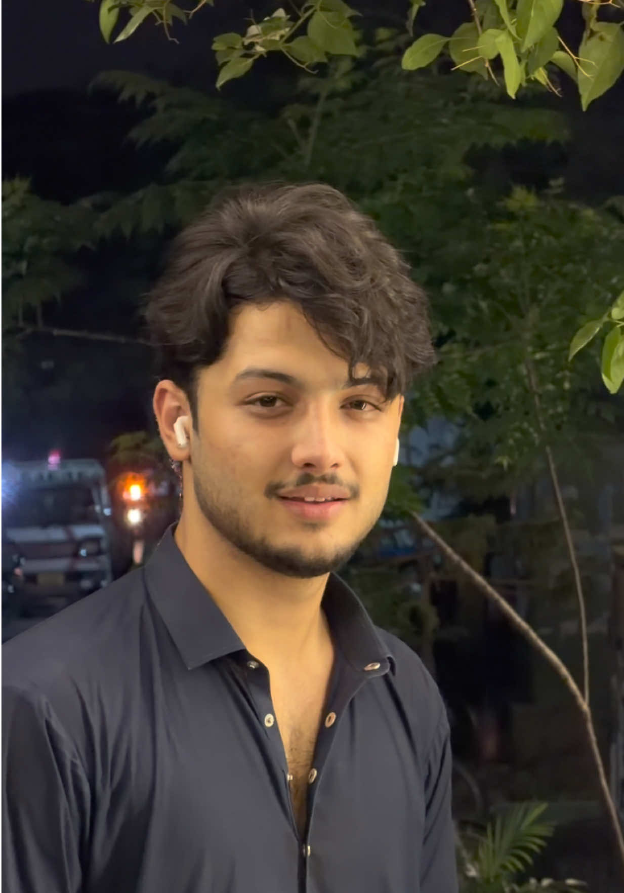 @Hussain_🫀