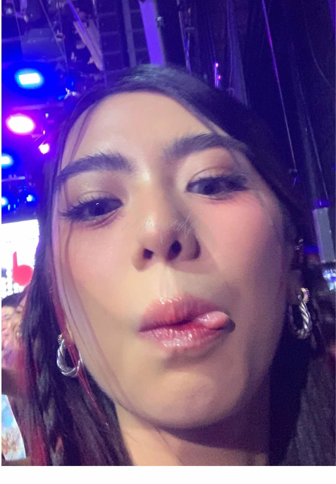@Jeymi