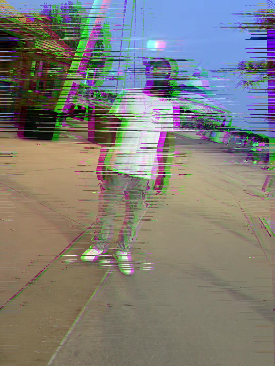 @Its_los