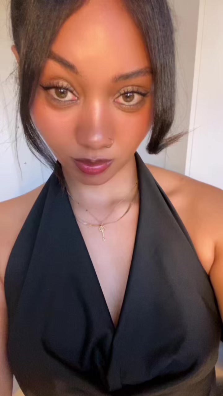 @𝐴𝑎𝑙𝑖𝑦𝑎ℎ 𝐻𝑎𝑖𝑙𝑒𝑦.🌙