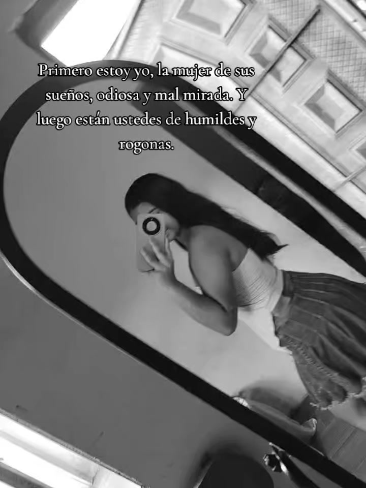 @LAURAA🌸🥥.