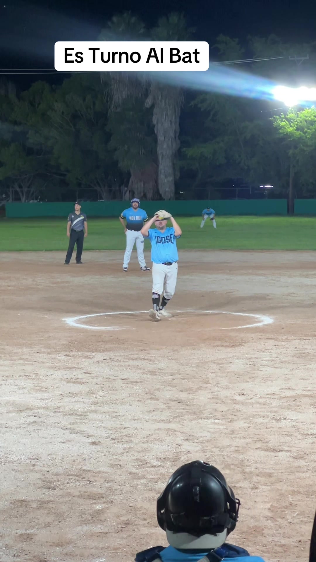 @Es Turno Al Bat