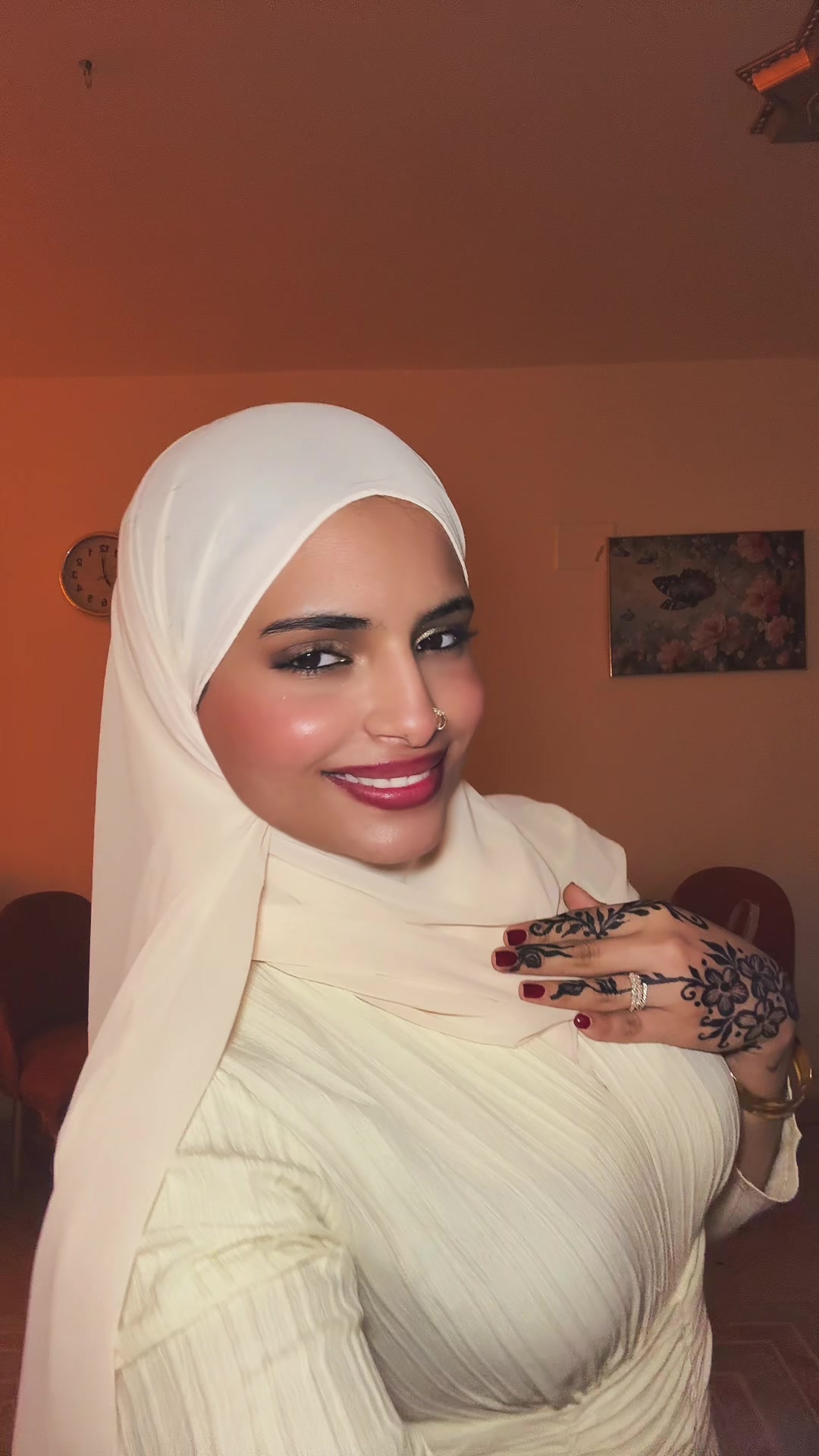 @عَبق