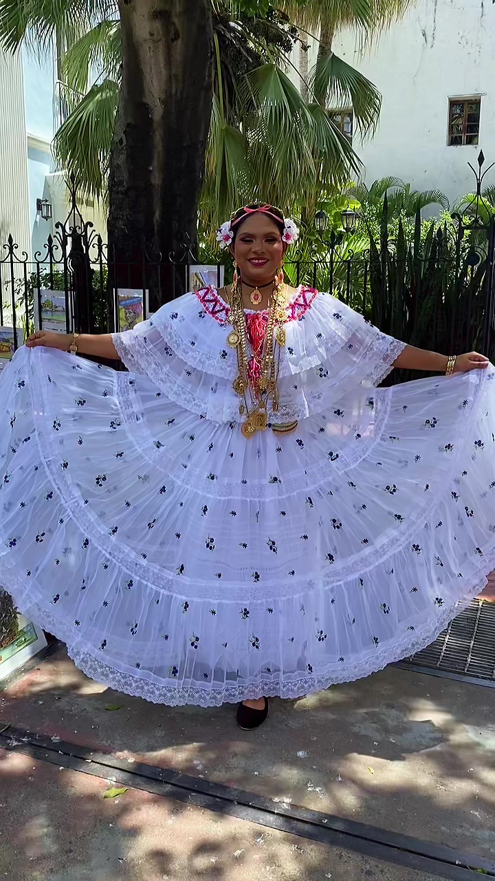 @Festival Pollera Veraguense