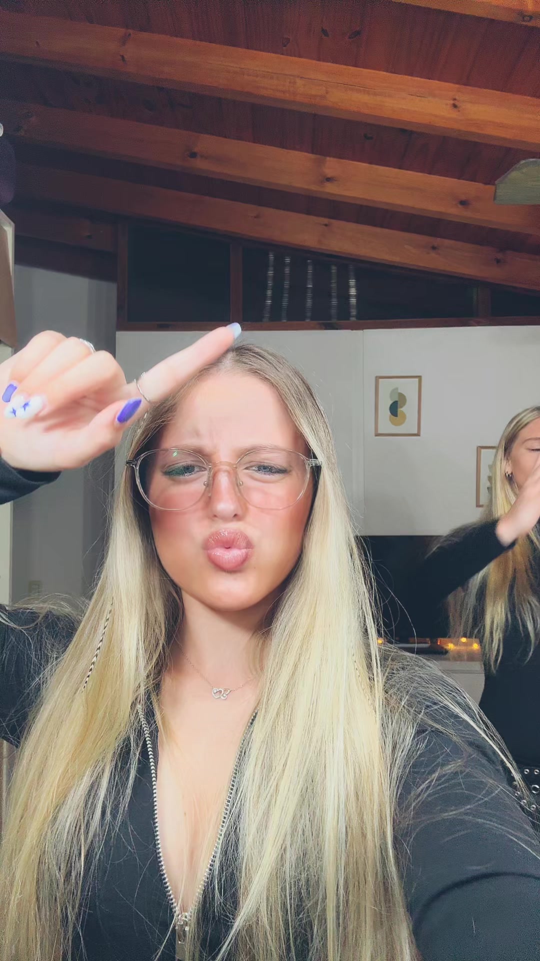 @MICAELA
