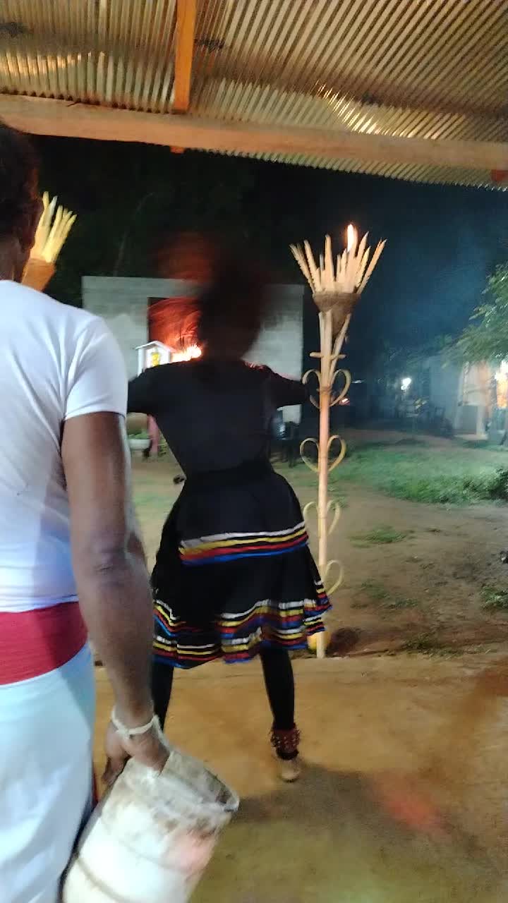 @නිලුකා ගුරු මෑණියෝ 🙏🙏🙏🙏