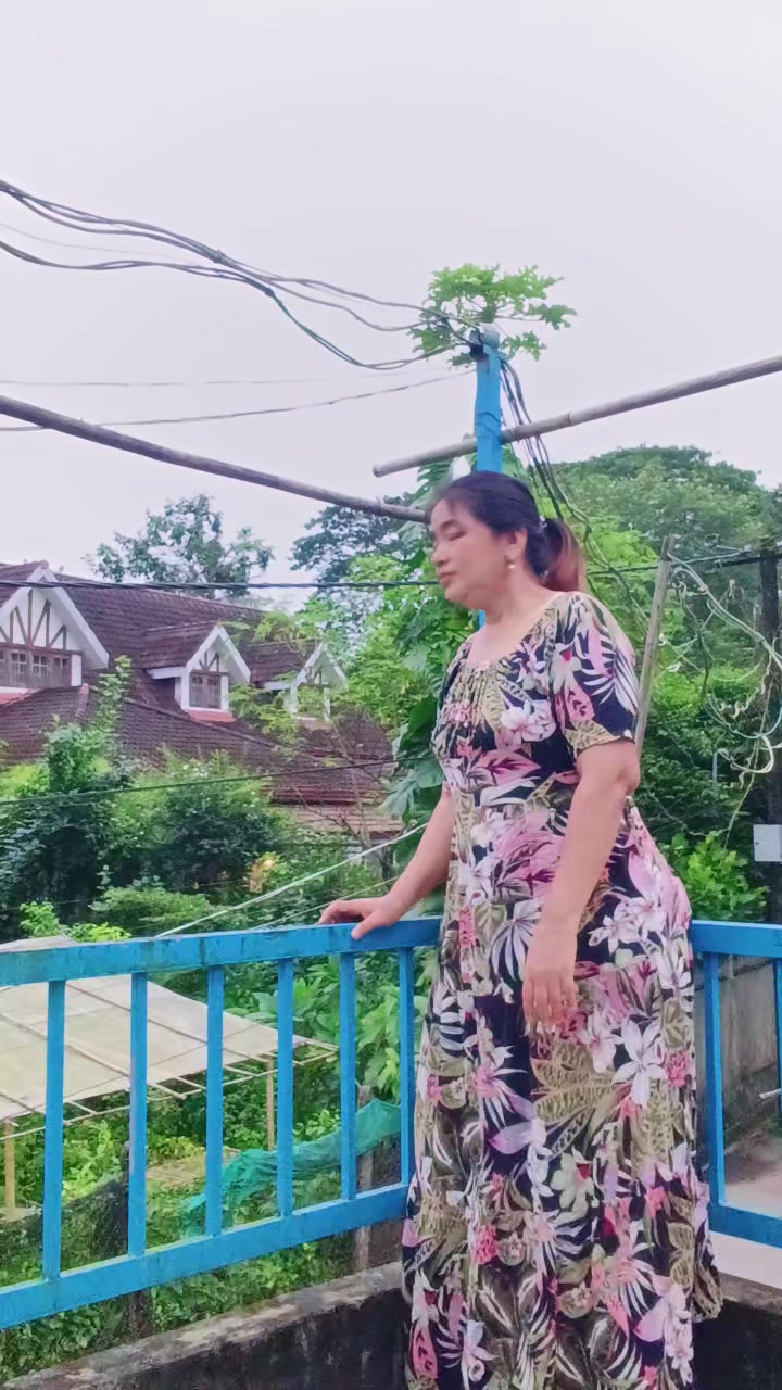 @Sandar_Thein_Official