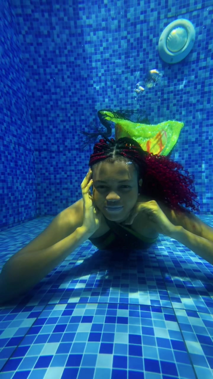 @💞 NELLY THE MERMAID 🌹