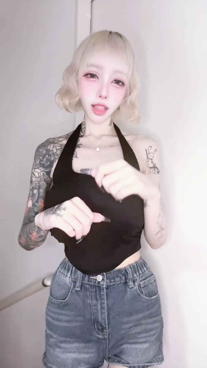 @Bella🌹