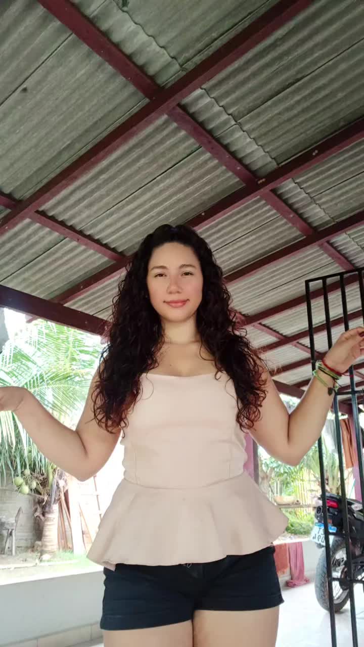@Annycollares🦋
