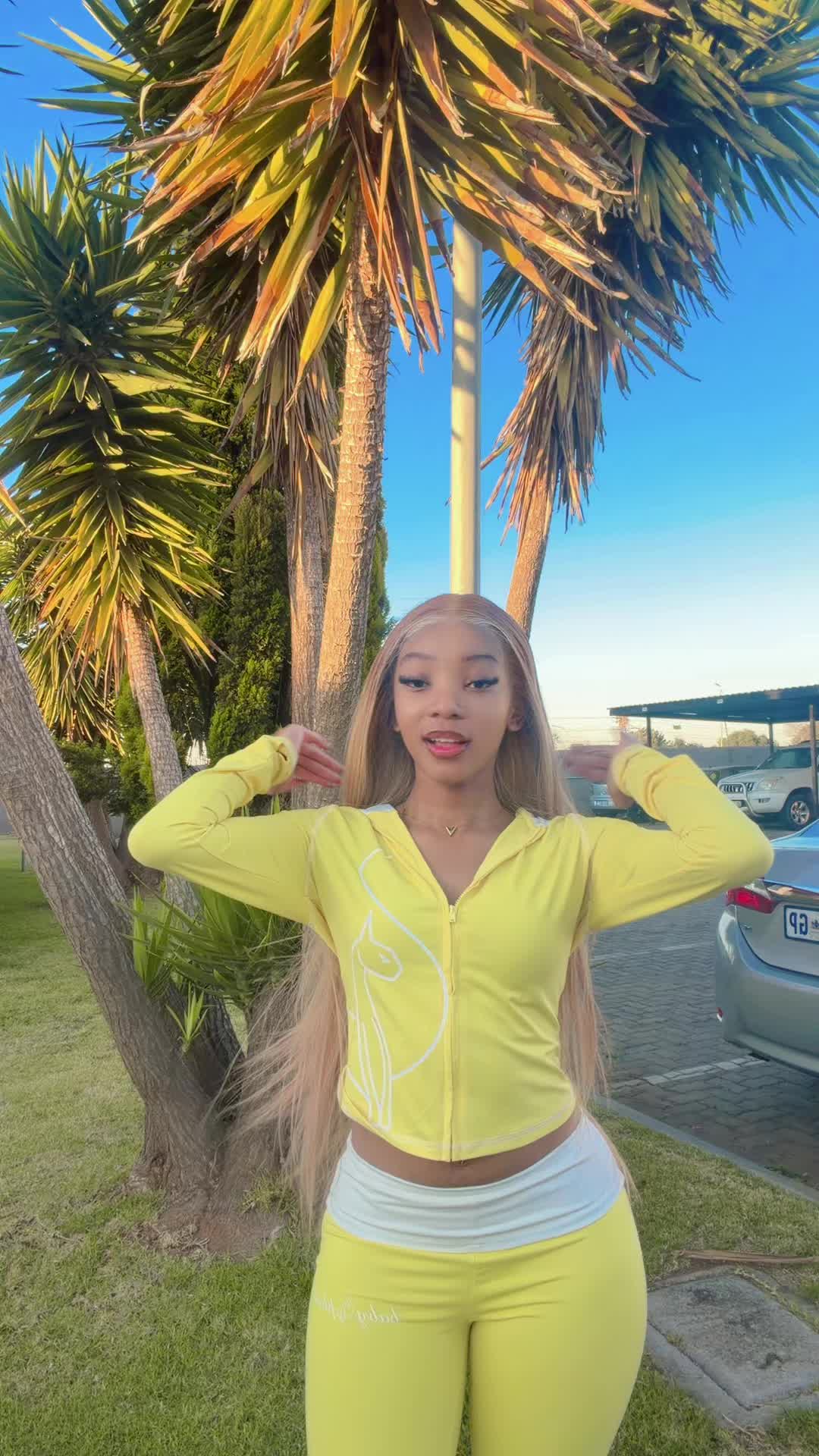@€.
