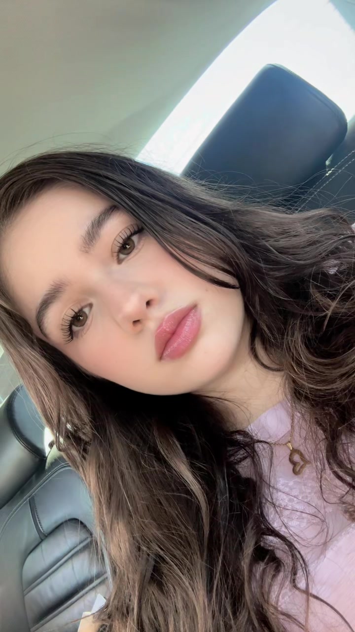 @caritadebb