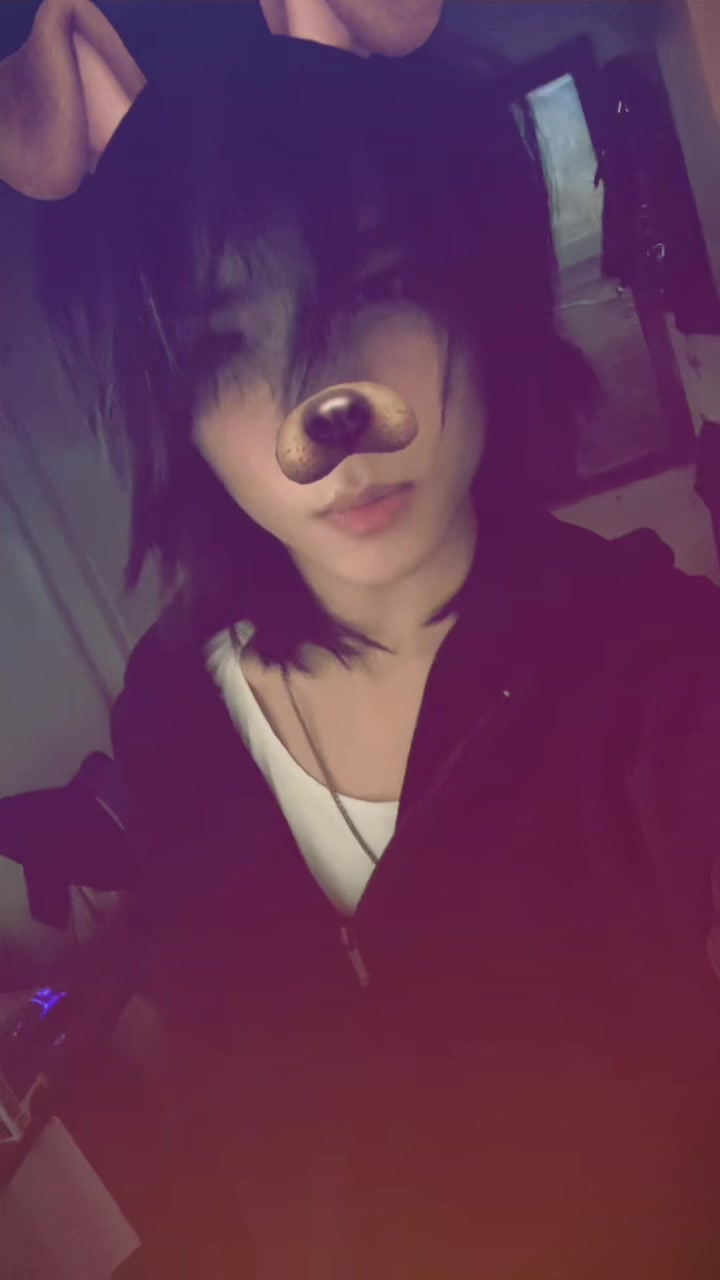 @l0ren_9