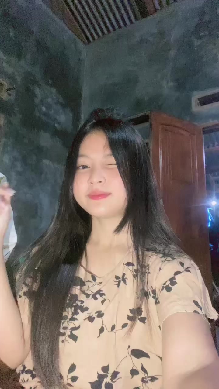 @𝐁T̸ | F L Y Y