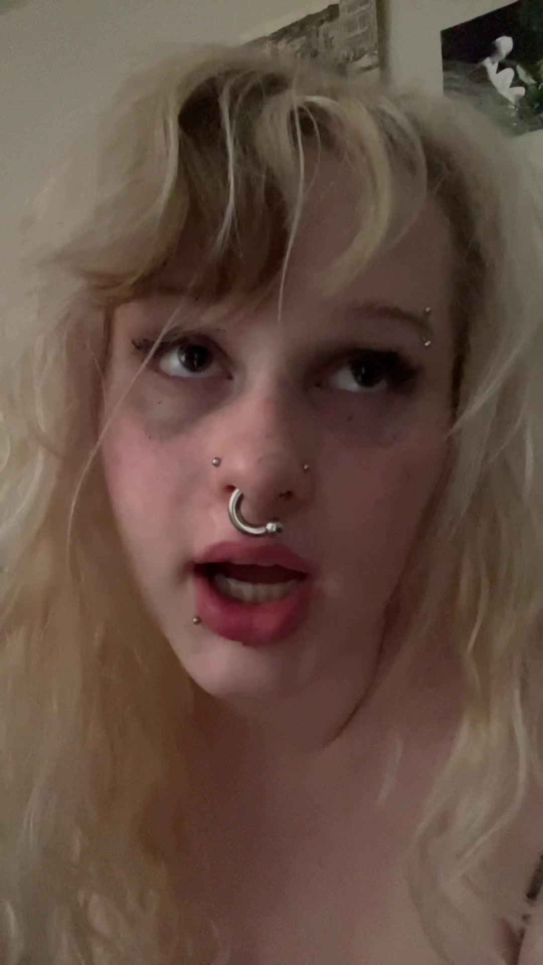 @(stella) not underboob
