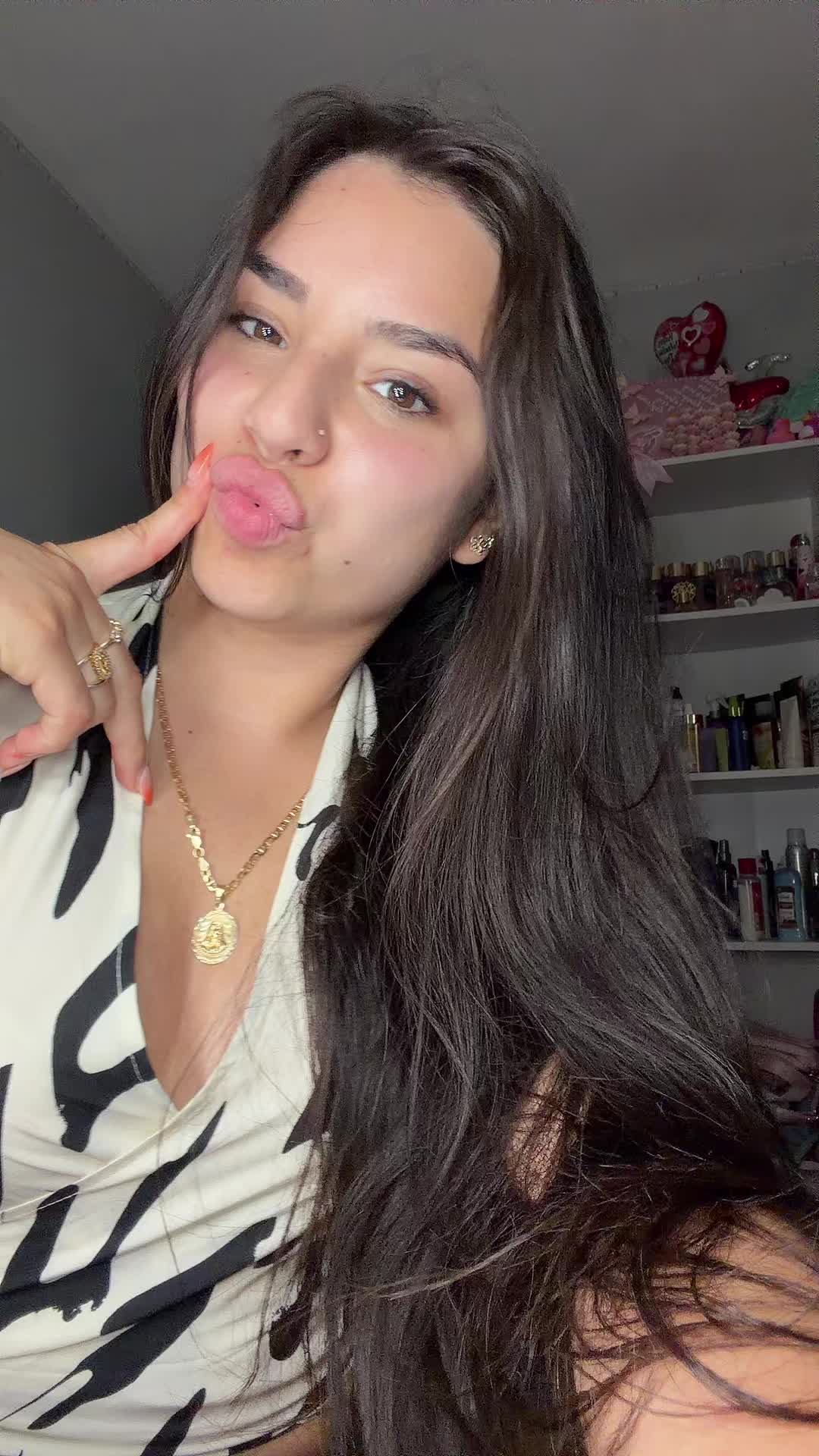 @Janett