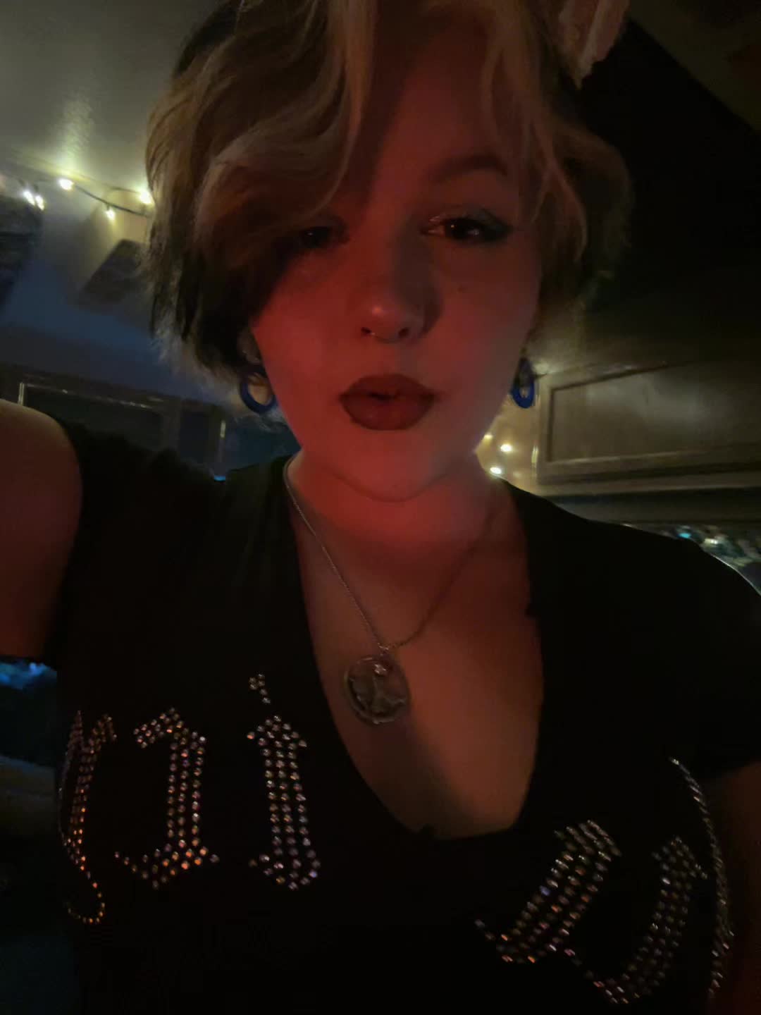 @kayla☮︎︎