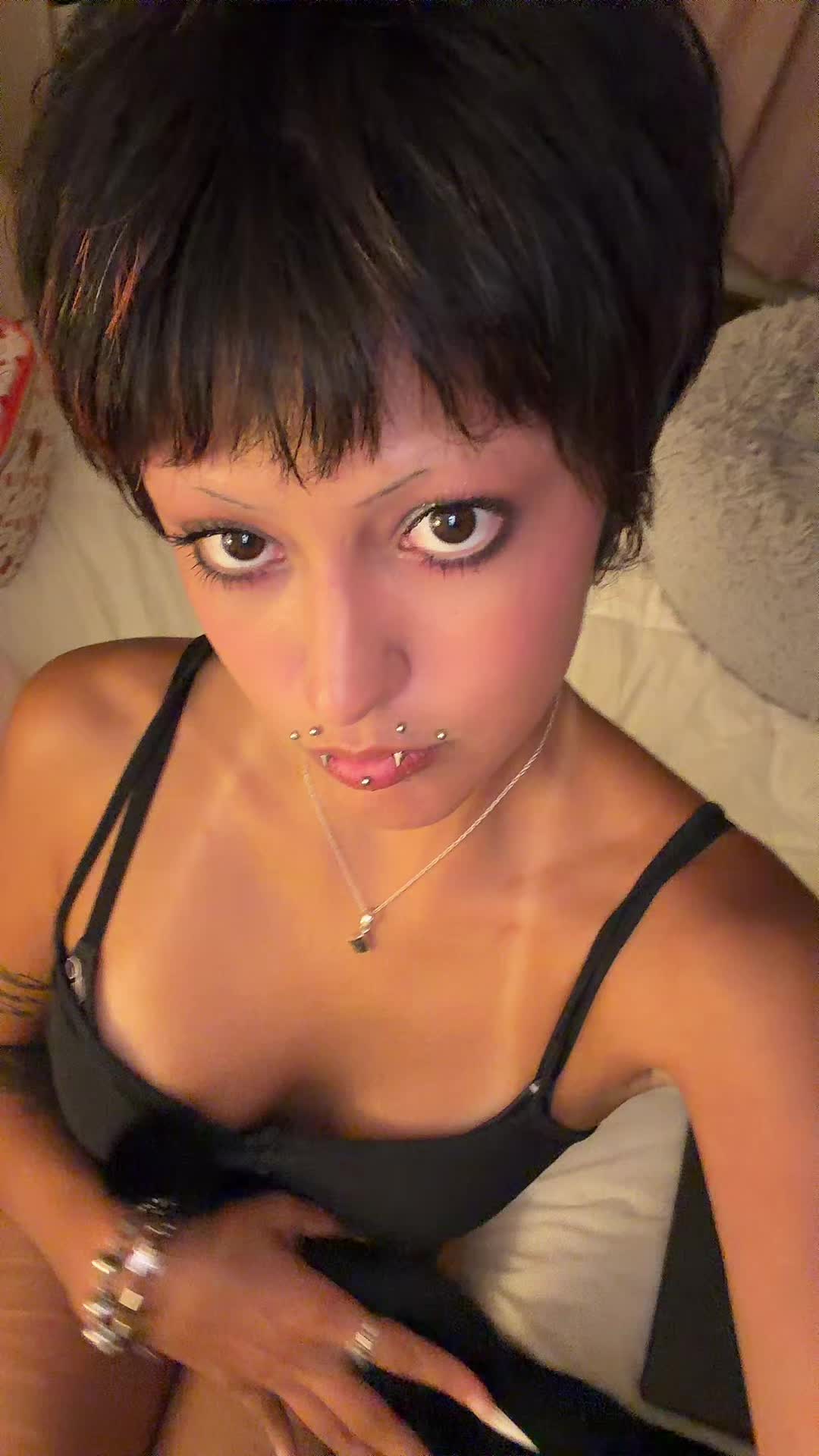 @m.