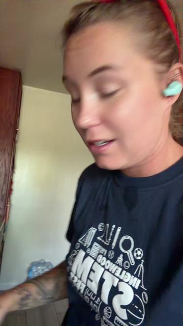 @Kellee