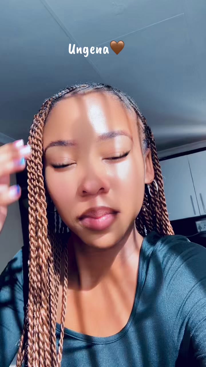 @MaHlase🫧