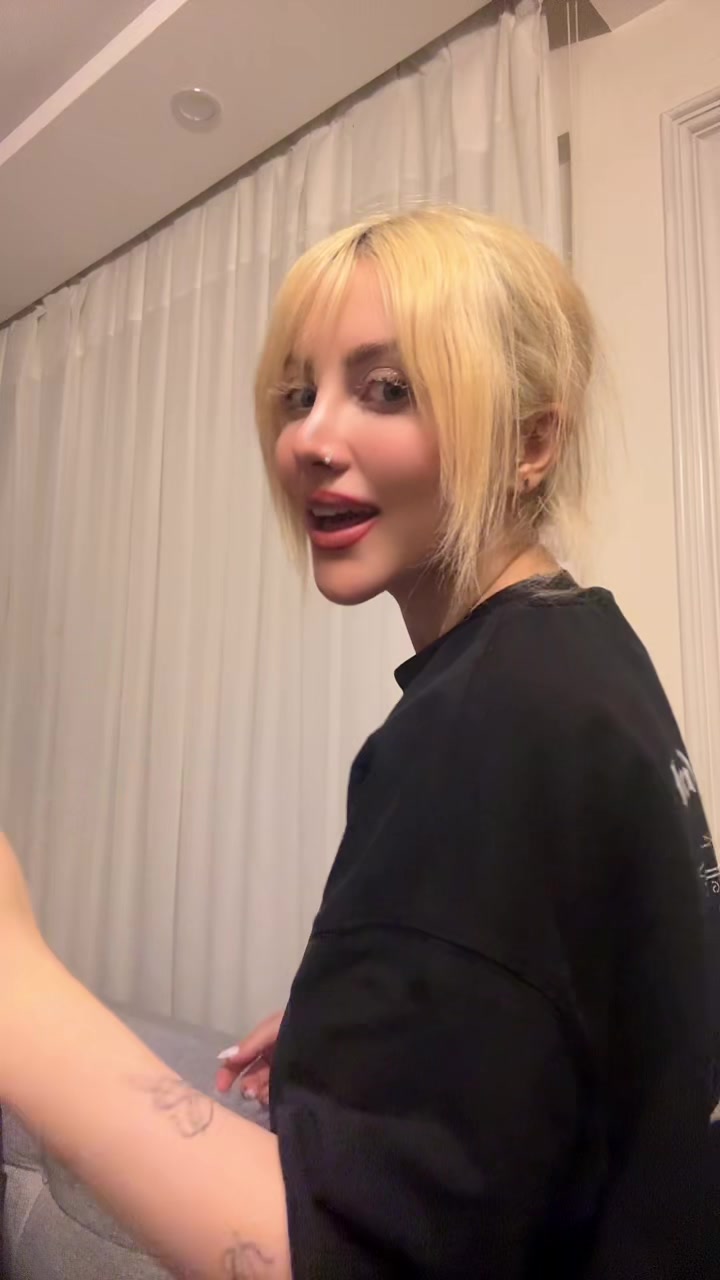 @Xeloria1