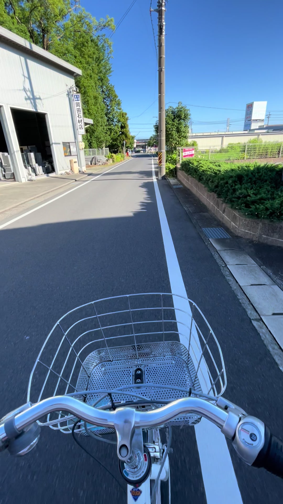 @・