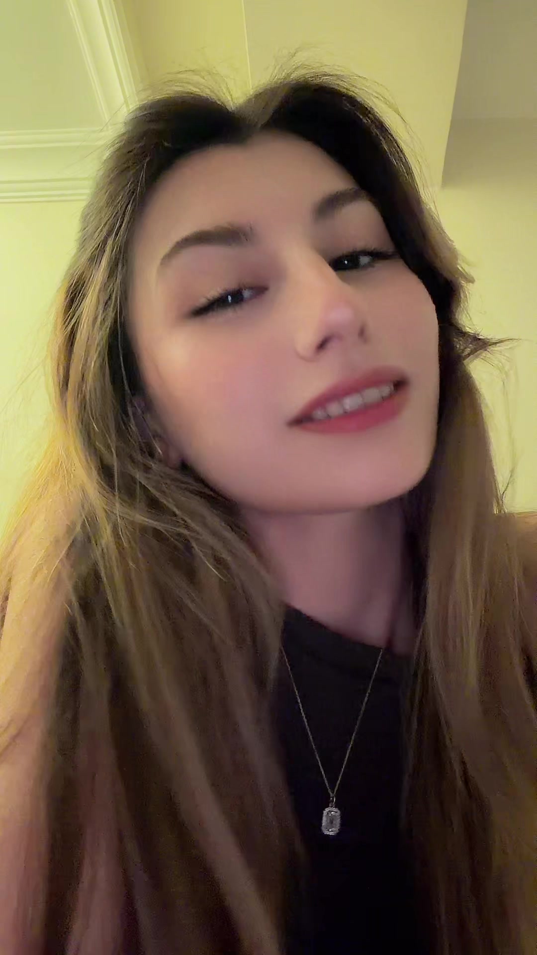 @Esmaa