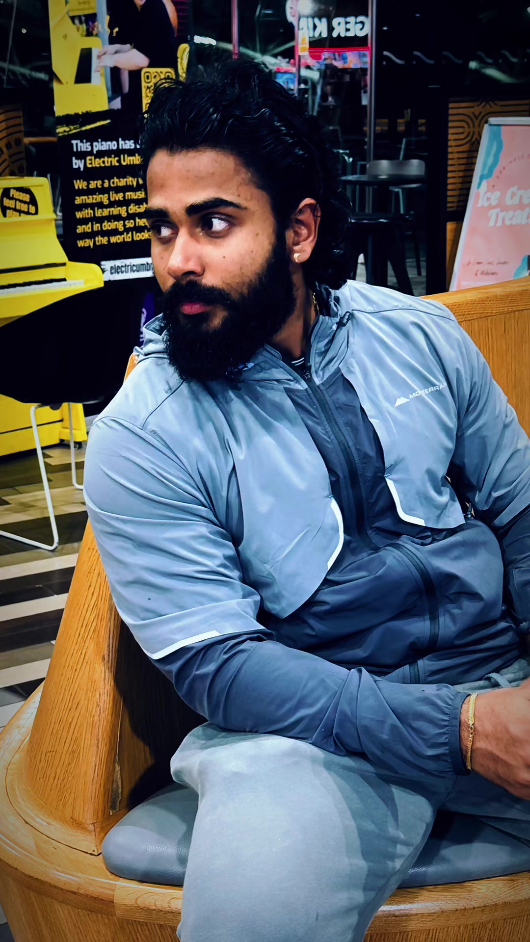 @Lingam Thuru 🤴