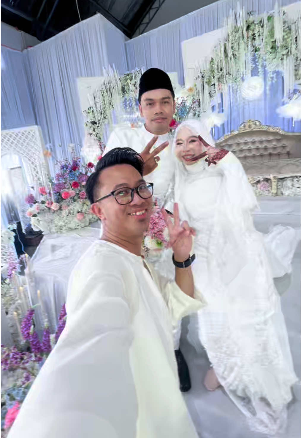 @Adii Shah'zLe