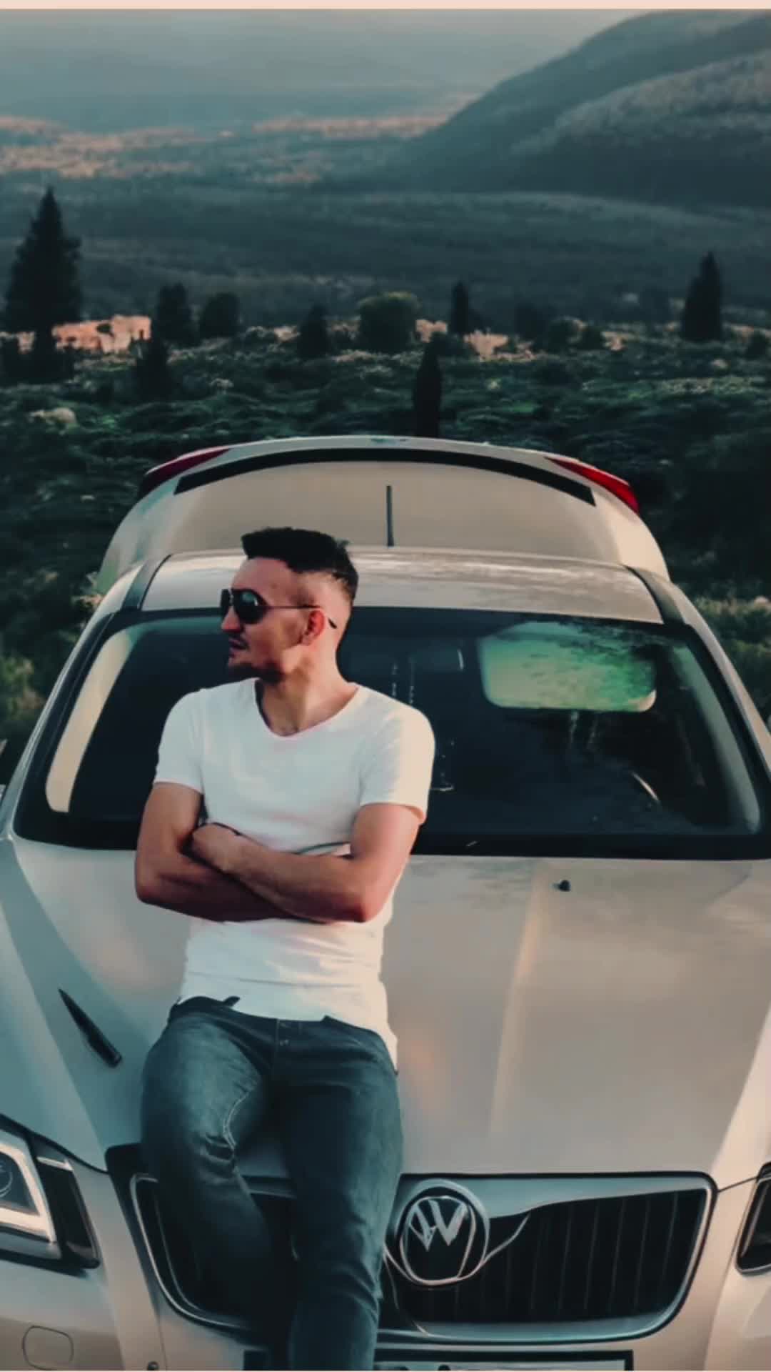 @👑