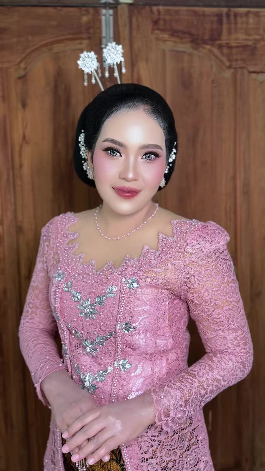 @MUA TULUNGAGUNG | Riris