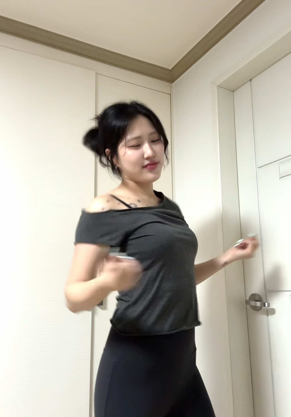 @anoey