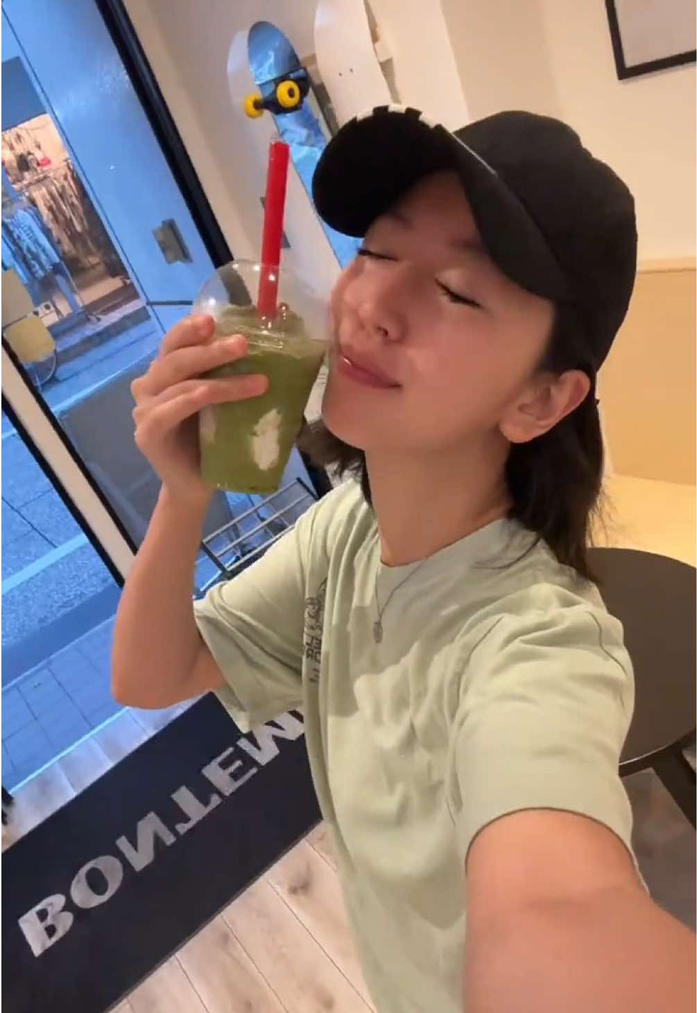 @Ayu