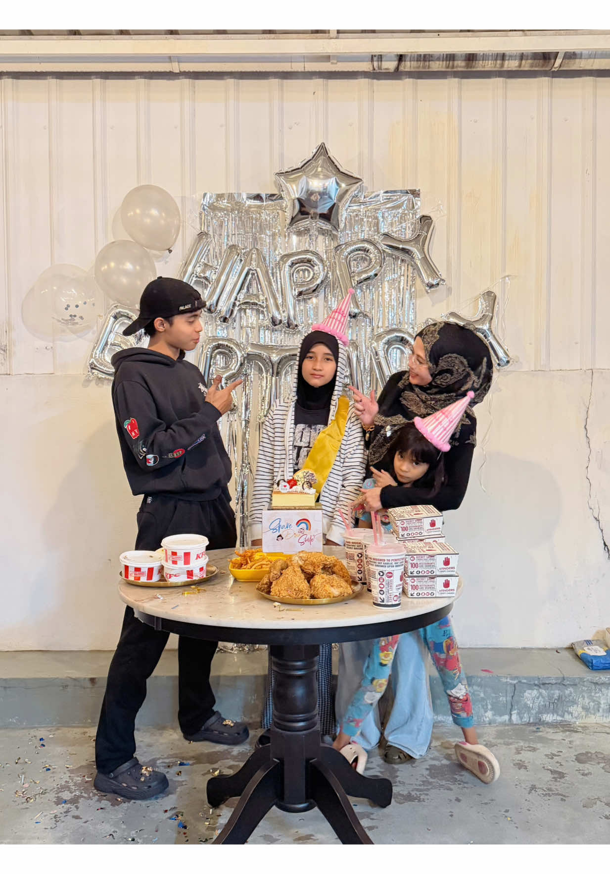 @Ms Izza Zubir