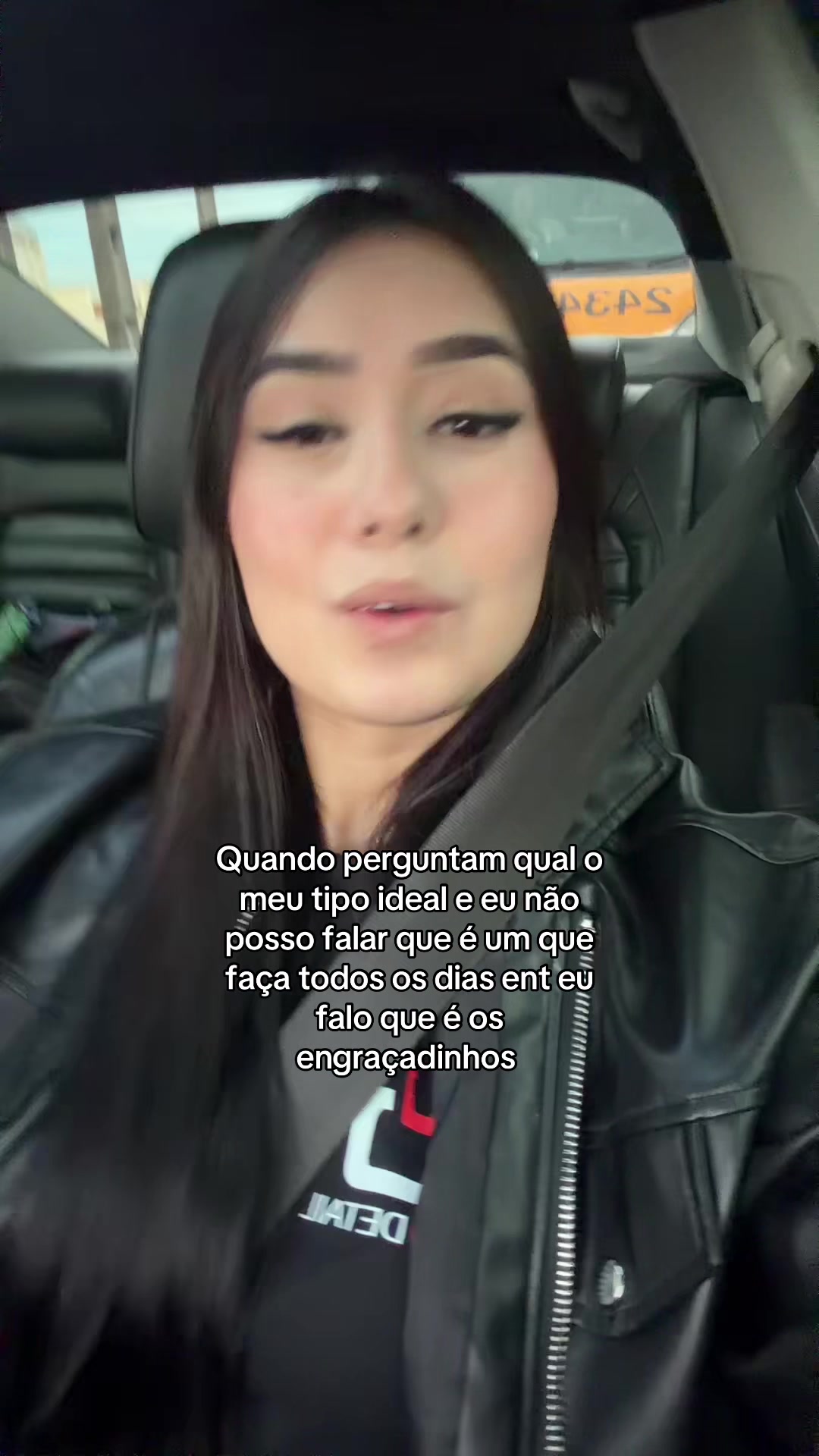 @Camilly Vitoria