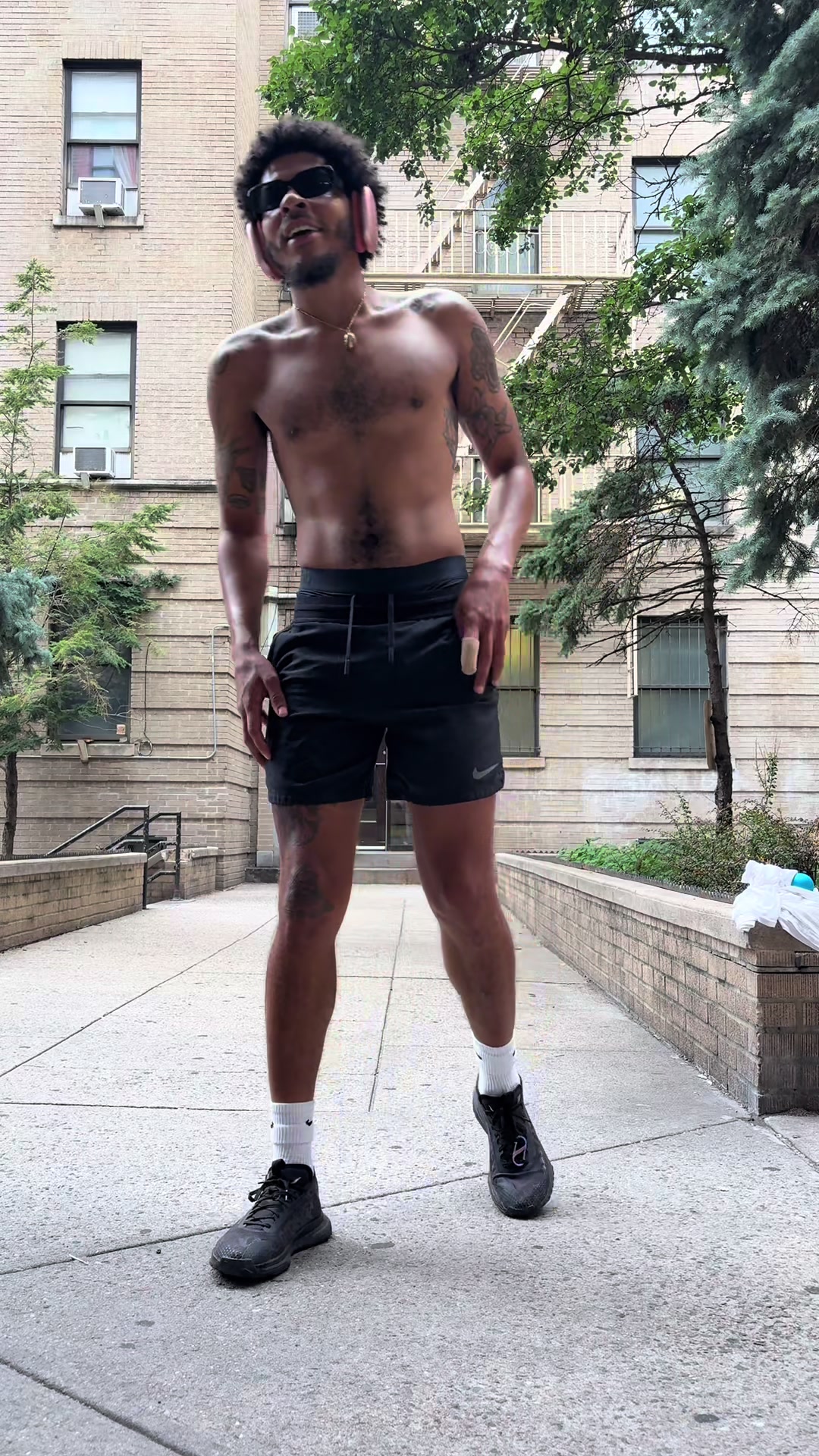 @Elihdrxx_