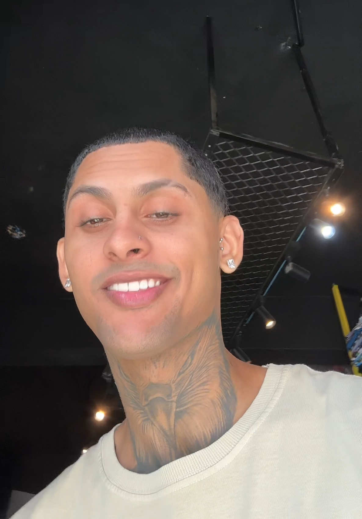 @👑