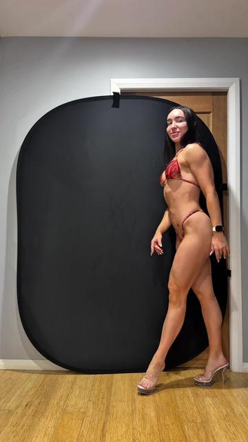 @TORI PARKES | BIKINI ATHLETE