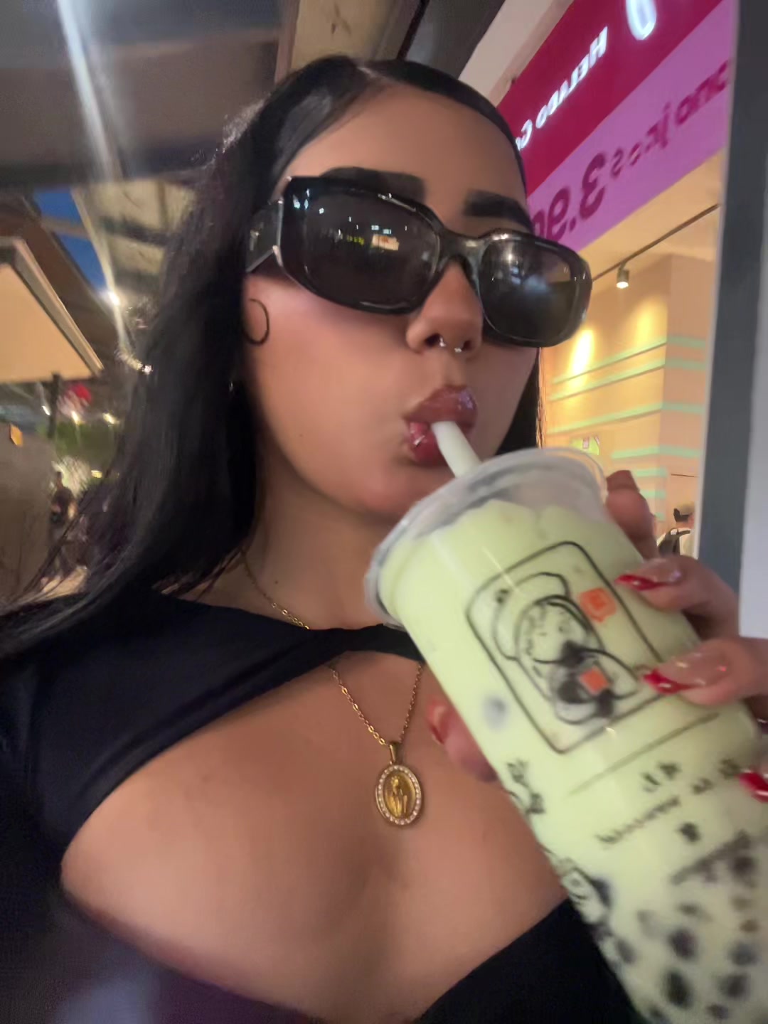 @𝓢𝓪𝓻𝓪𝓶𝓸𝓸𝓷🌙